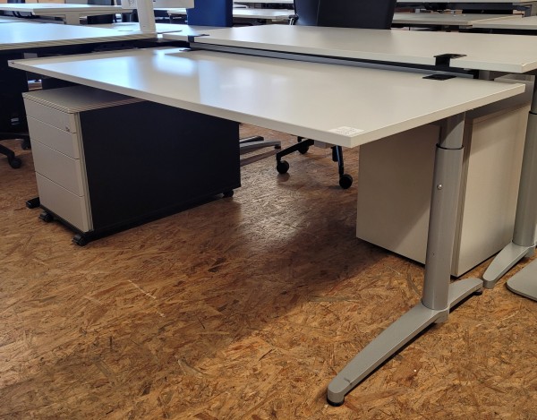 Assmann - Schreibtisch 180 cm, grau