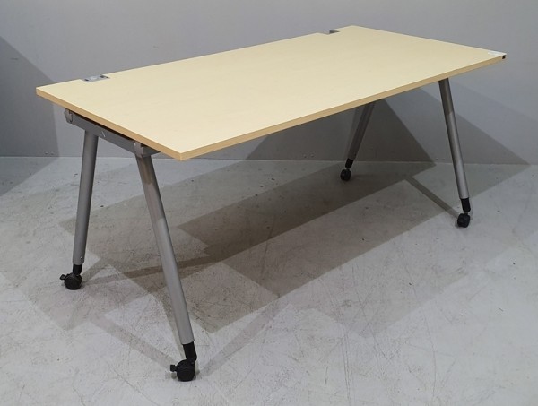 K & N - Schreibtisch 160 cm, ahorn
