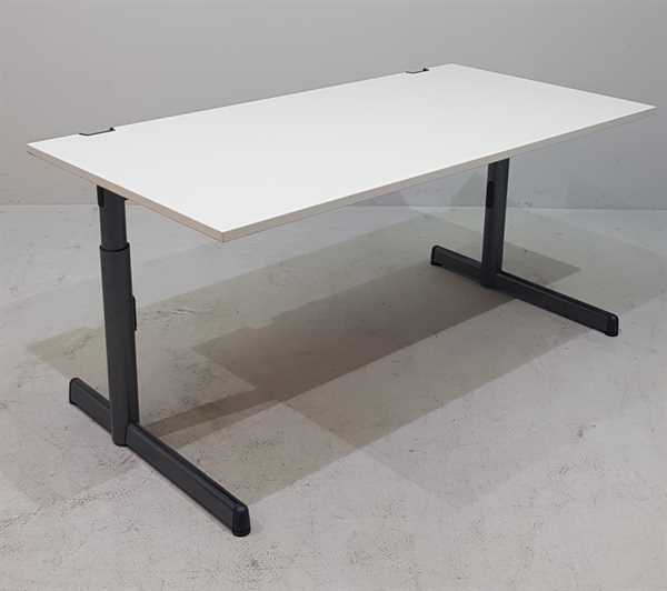 Steelcase - Schreibtisch 160 cm, grau